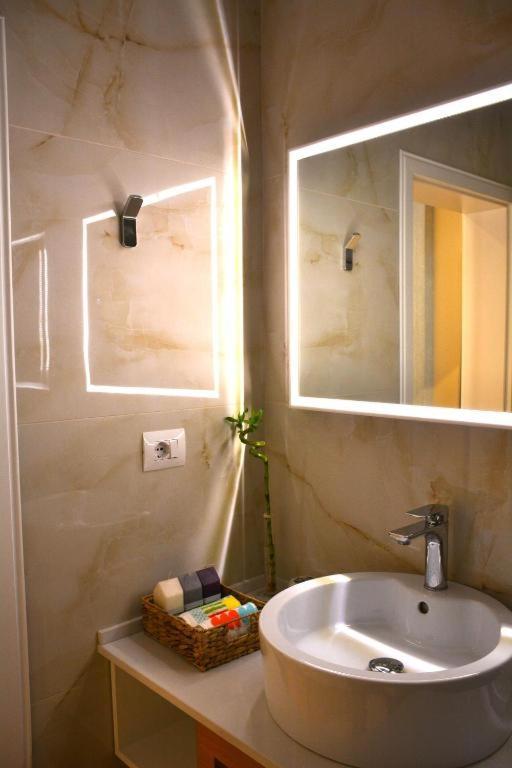 טיראנה Central Comfy Apartment מראה חיצוני תמונה