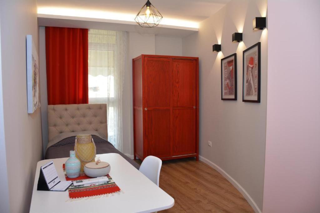 טיראנה Central Comfy Apartment מראה חיצוני תמונה